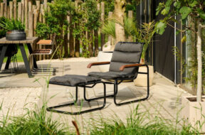 Les-grands-classiques-Thonet-en-acier-tubulaire-version-outdoor